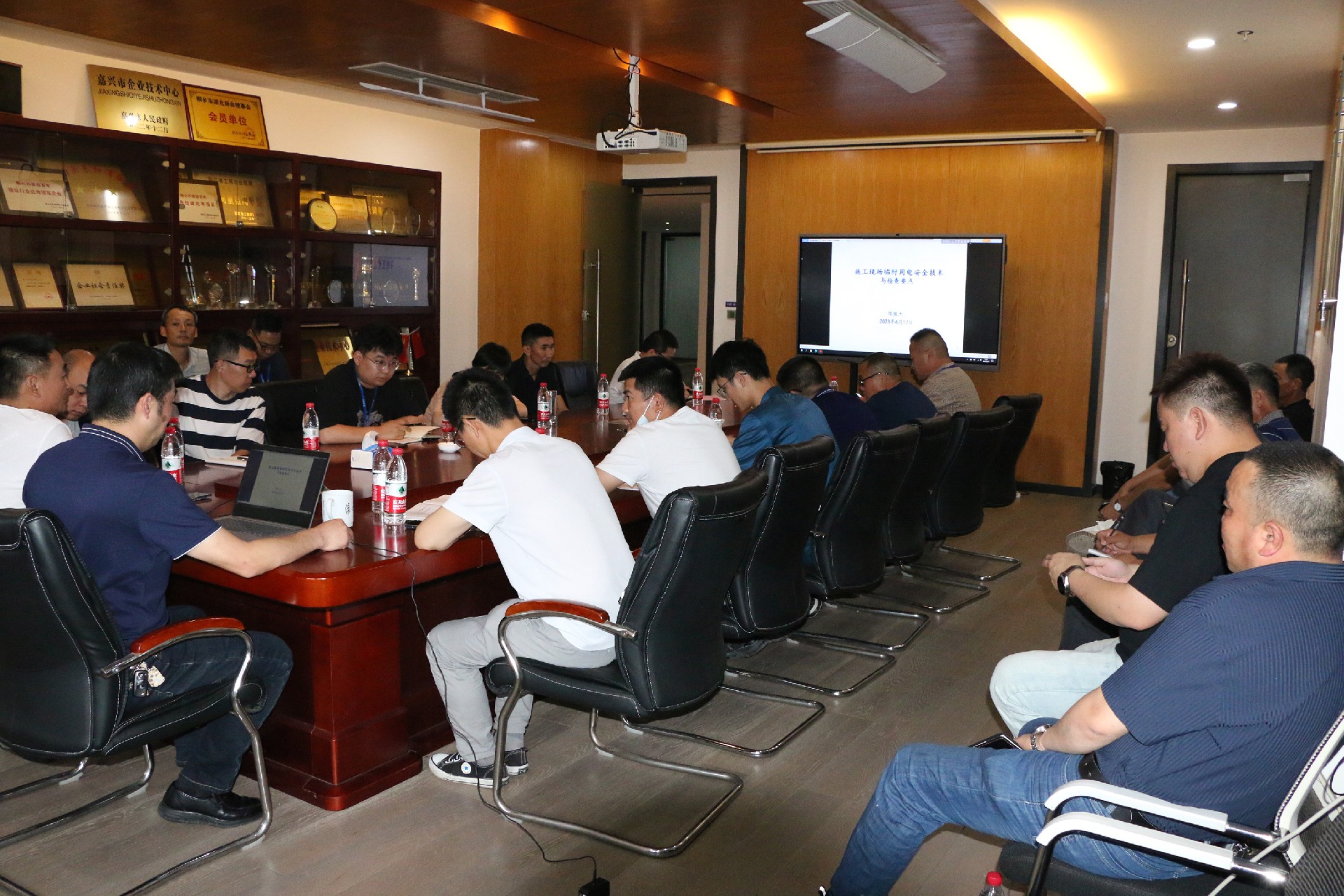 1686992062415365.jpg 7.jpg