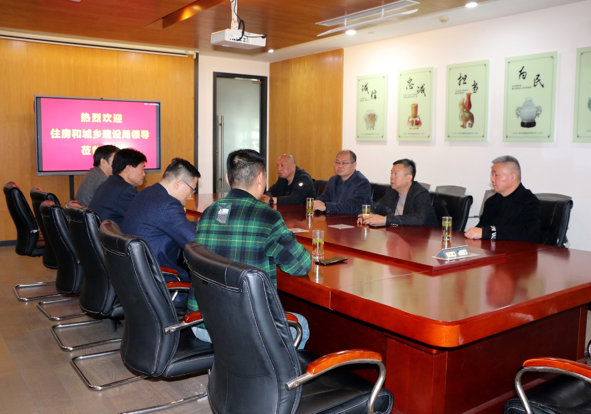 1708408319786505.jpg 5.5.jpg