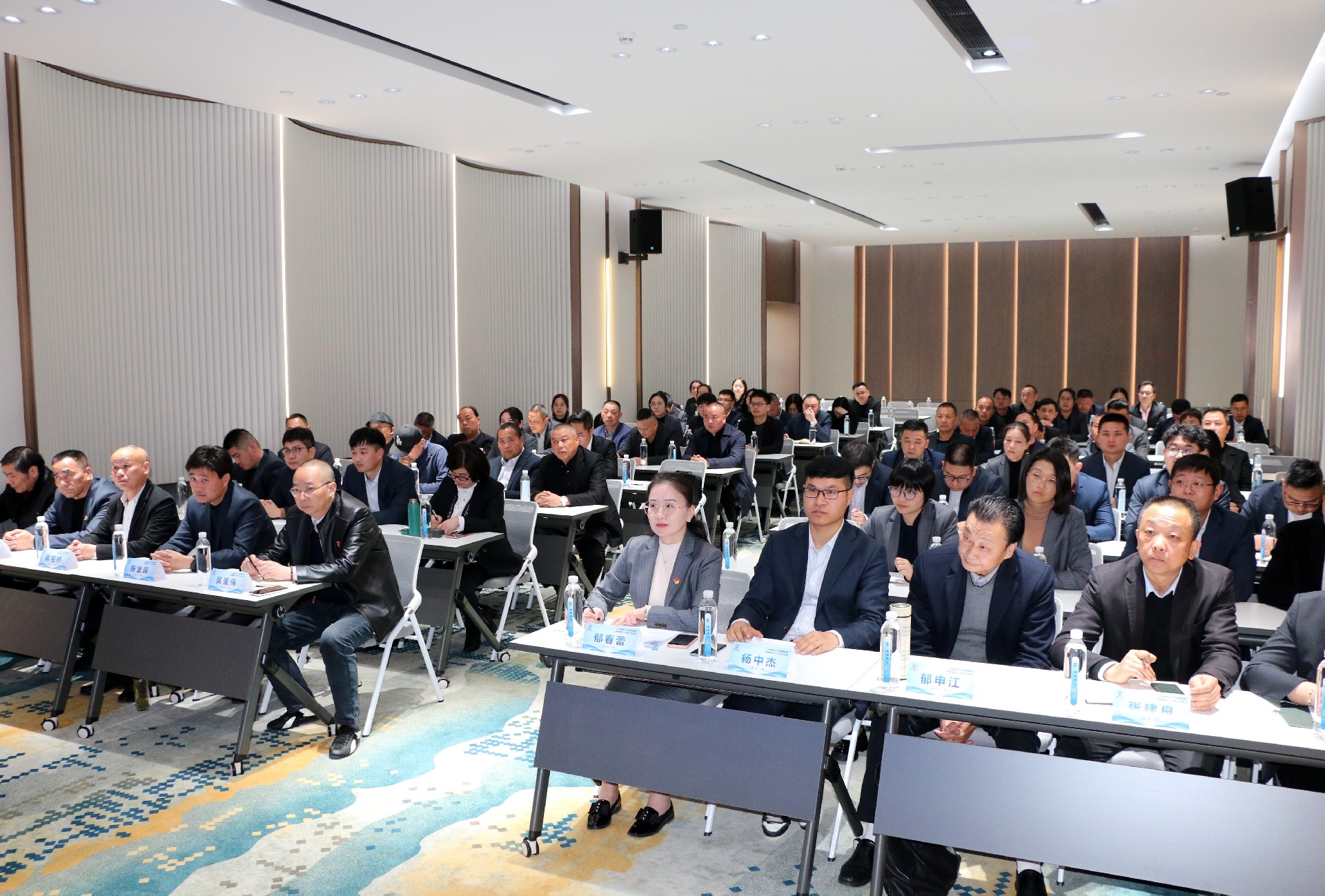 1711067622149640.jpg 3.jpg